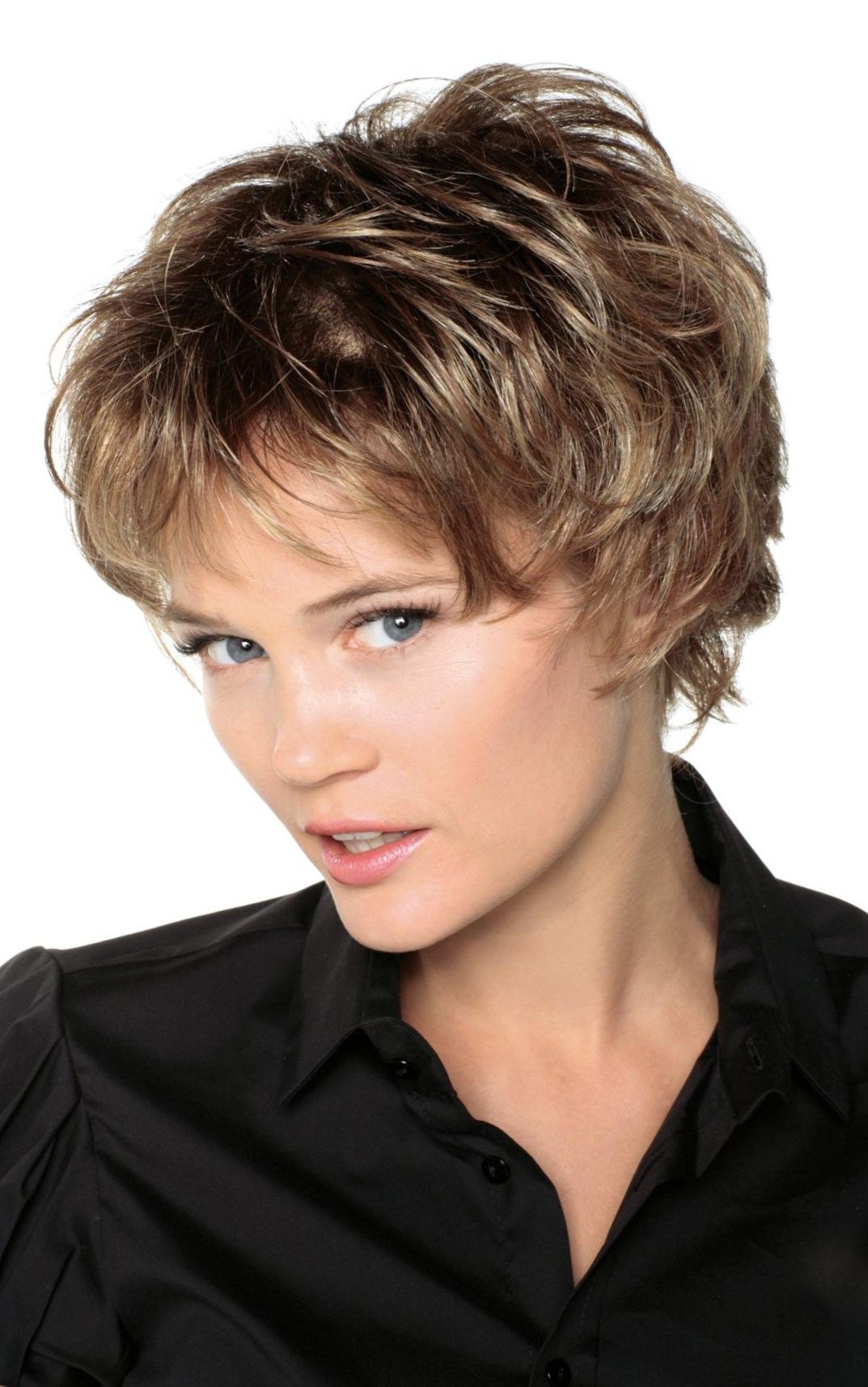Collection  20 plus belles idées coiffure courte pour femme 60 ans