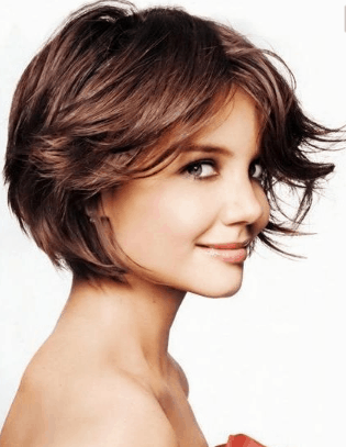 coiffure courte moderne femme visage carre