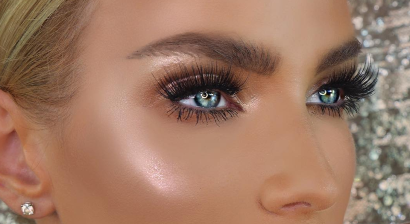 10. The Best Eyeshadow Colors for Dark Hair and Light Blue Eyes - wide 3