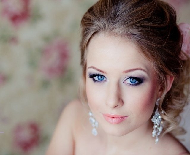 maquillage mariée naturel yeux bleu